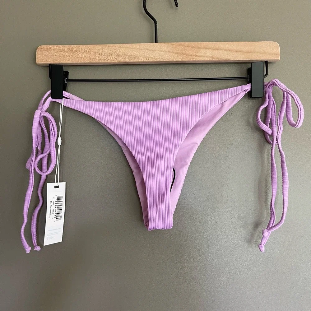 NWT Frankies Bikinis Sky Plisse Bikini Bottom in‎ Wisteria Lilac Large Purple